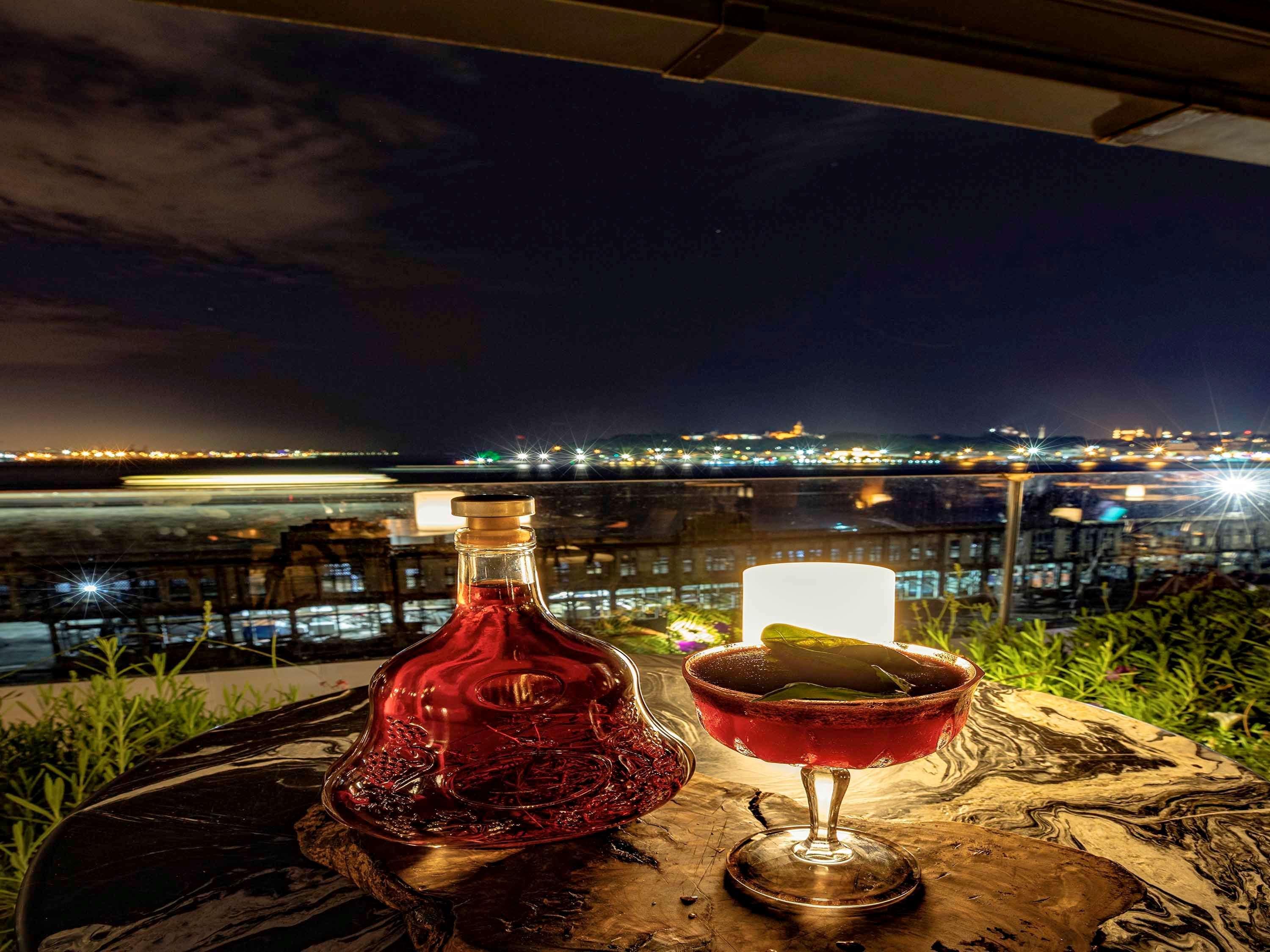 Novotel Bosphorus 5*